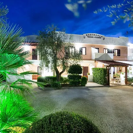 מלון דירות Valleverde 3*