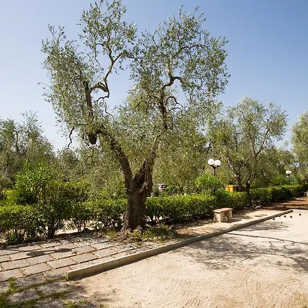 Ξενοδοχείο με διαμερίσματα Valleverde Βιέστε
