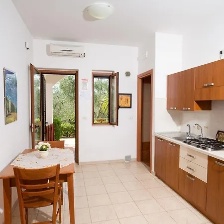 Ξενοδοχείο με διαμερίσματα Valleverde Βιέστε